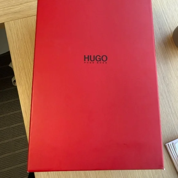 Hugo Boss Red Shoe - Picture 7 of 7